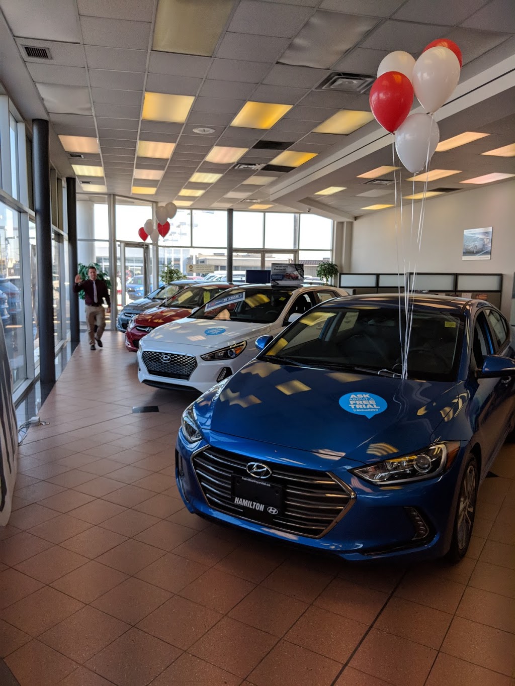 Hamilton Hyundai | 324 Parkdale Ave N, Hamilton, ON L8H 5Y1, Canada | Phone: (905) 545-5150