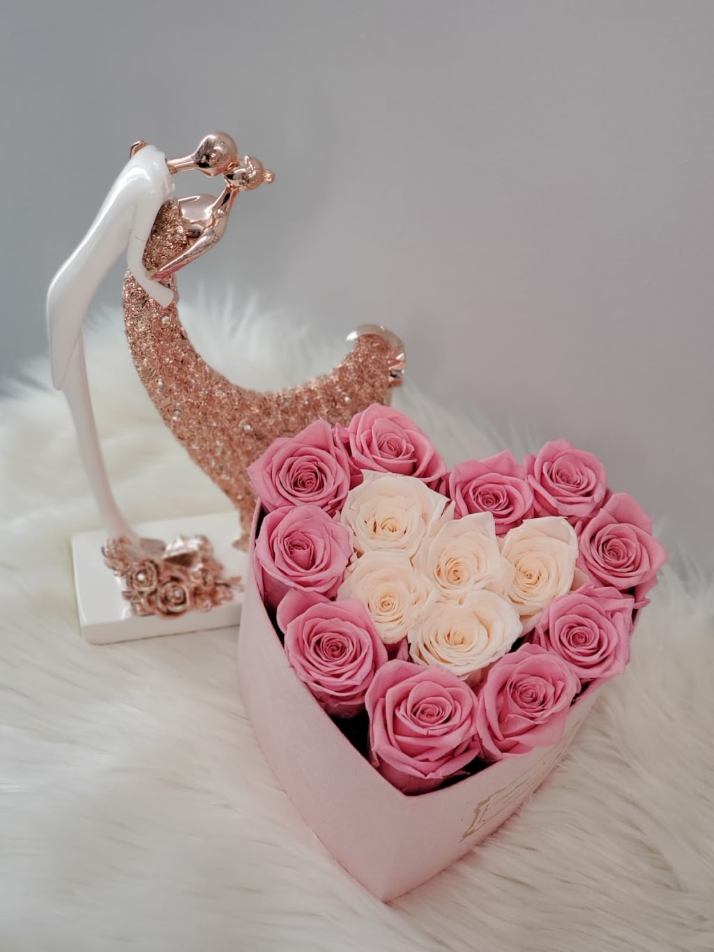 Fantasy Roses | 9 Boulder Crescent, Guelph, ON N1G 5A3, Canada | Phone: (519) 820-6217