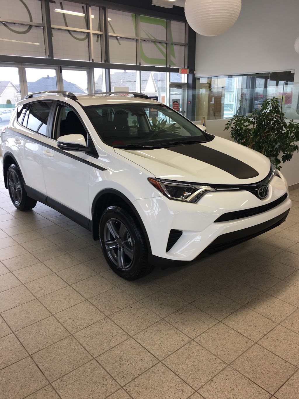 Dery Toyota | 250 Rue Moreau, Saint-Jean-sur-Richelieu, QC J2W 0E9, Canada | Phone: (450) 359-9000