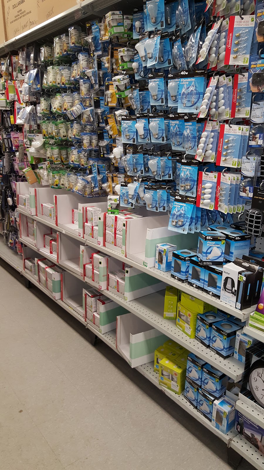 Dollarama | 1114 Main St, Winnipeg, MB R2W 3S2, Canada | Phone: (204) 582-3411