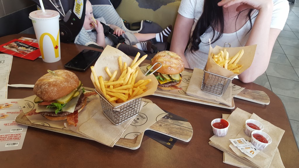 McDonalds | 674 Queenston Rd, Hamilton, ON L8G 1A3, Canada | Phone: (905) 561-8960