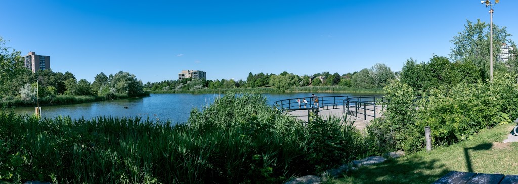 Lake Aquitaine Park Splash Pad | 2750 Aquitaine Ave, Mississauga, ON L5N 3K5, Canada | Phone: (905) 615-4100