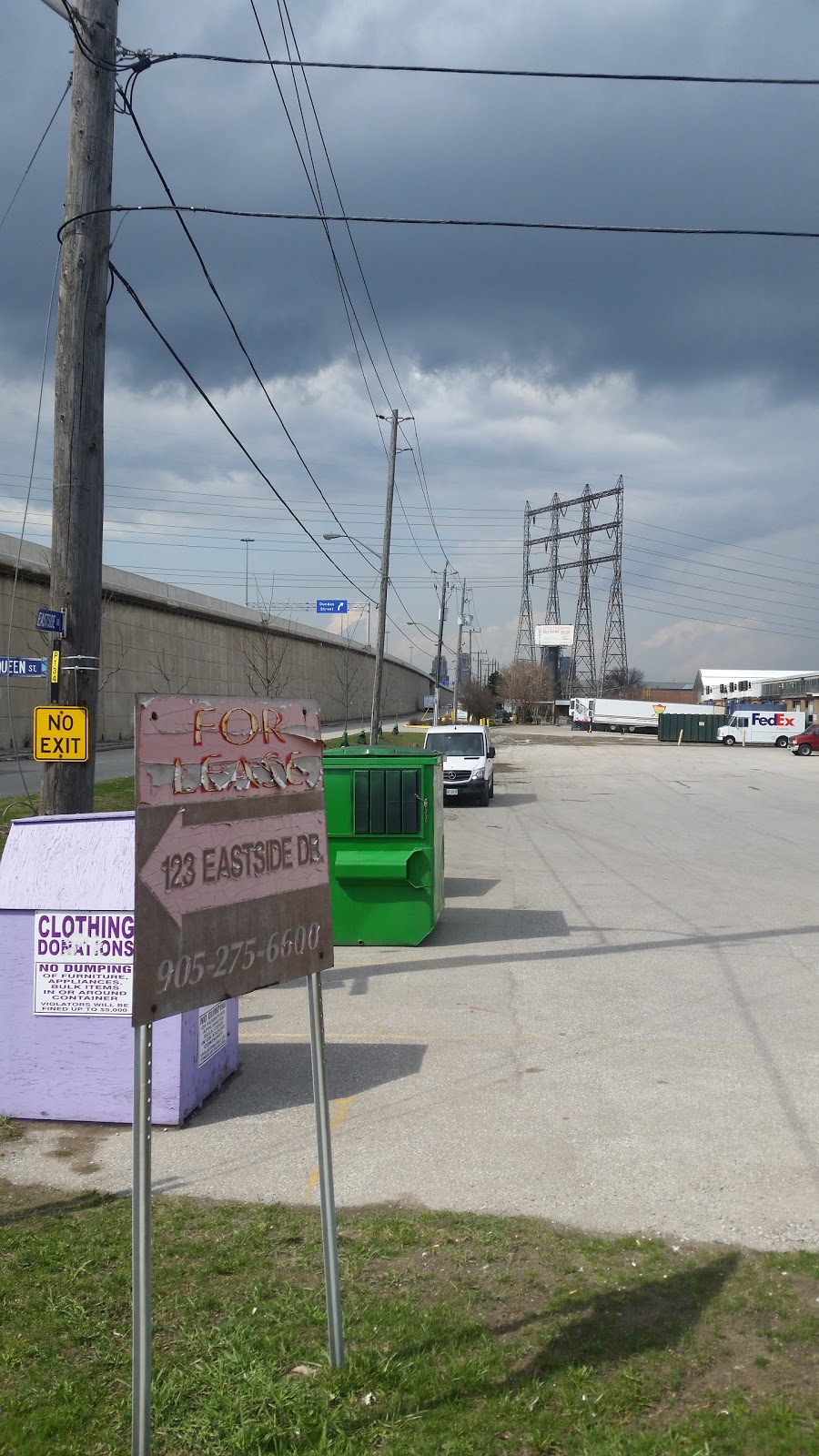 East Mall Industrial CT | 100 East Mall, Etobicoke, ON M8Z 5X2, Canada