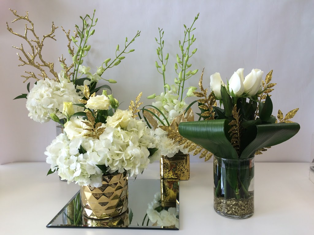 Violet Blooms Fresh Flowers | 705 Kingston Rd #14, Pickering, ON L1V 6K3, Canada | Phone: (905) 839-6035