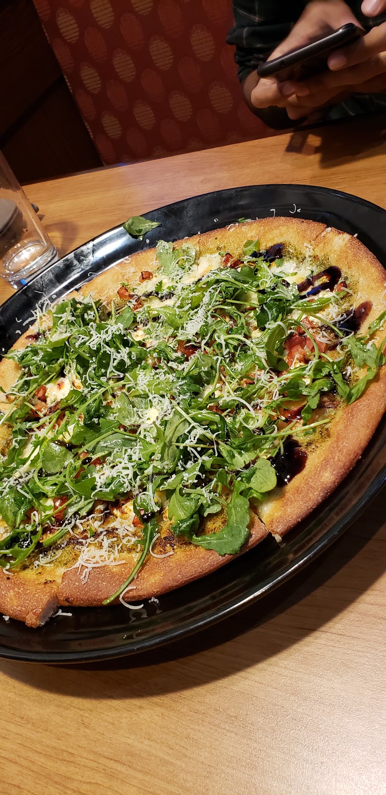 Boston Pizza | 4450 Walker Rd Unit D, Windsor, ON N8W 3T5, Canada | Phone: (519) 250-7670