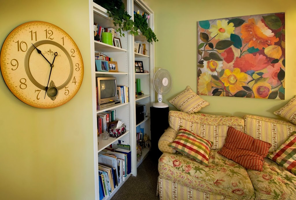 Theravive Counselling - St. Catharines, Kathryn Walsh | 589 Lake St, St. Catharines, ON L3N 7L6, Canada | Phone: (905) 937-8931