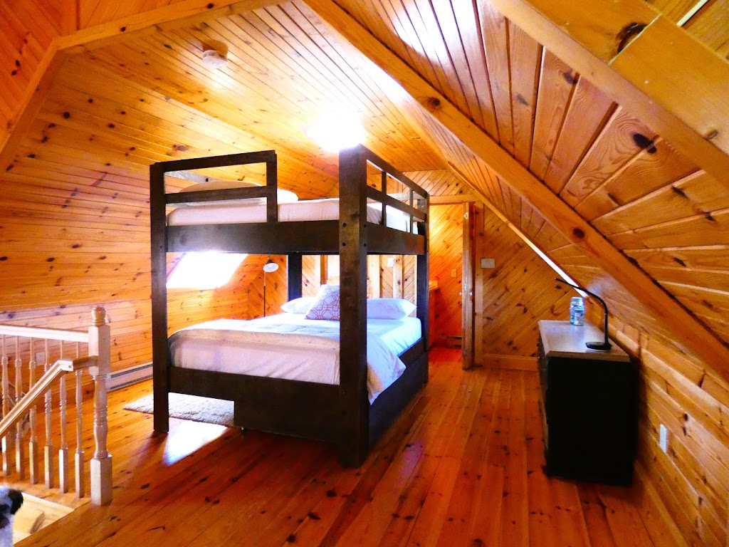 Knotty Pine Lodge Cheticamp | 14263 Cabot Trail, Chéticamp, NS B0E 1H0, Canada | Phone: (289) 821-8780
