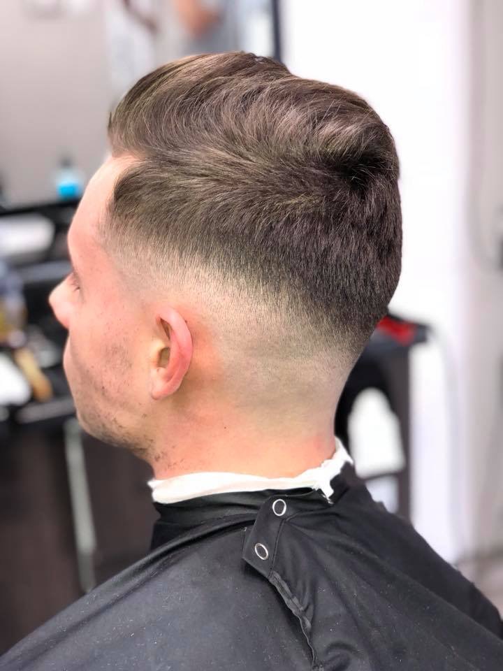 Royal Chair Barber shop | 3635 Cawthra Rd, Mississauga, ON L5A 2Y5, Canada | Phone: (905) 277-2076