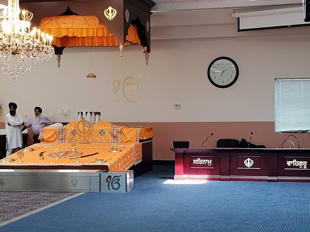 Halton Gurdwara Sahib | 2403 Khalsa Gate, Oakville, ON L6M 4J2, Canada | Phone: (905) 469-1313