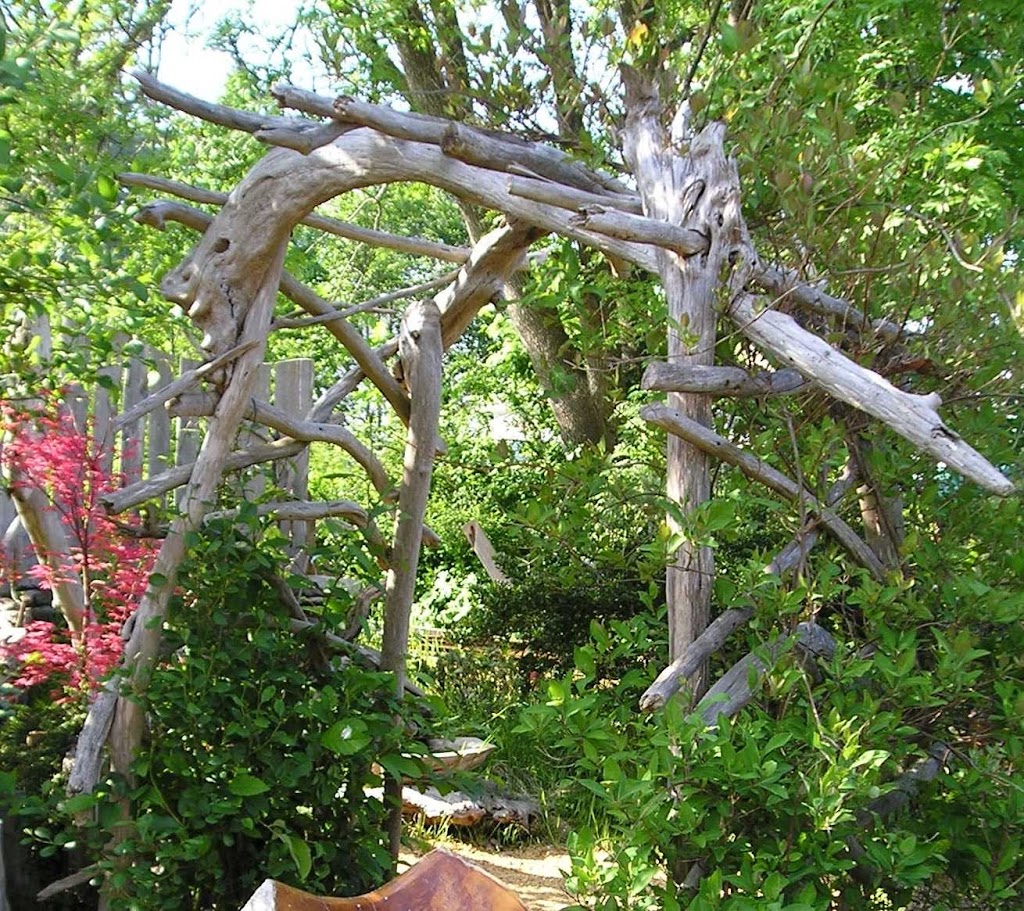 Sea-Change | 5489 Island Hwy S, Union Bay, BC V0R 3B0, Canada | Phone: (250) 335-1784