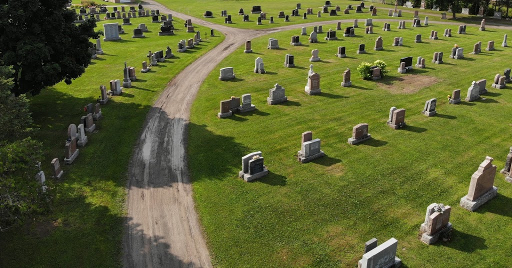 Cimetière Saint-Janvier | Rue de la Paix, Mirabel, QC J7J 1B2, Canada | Phone: (579) 637-3388