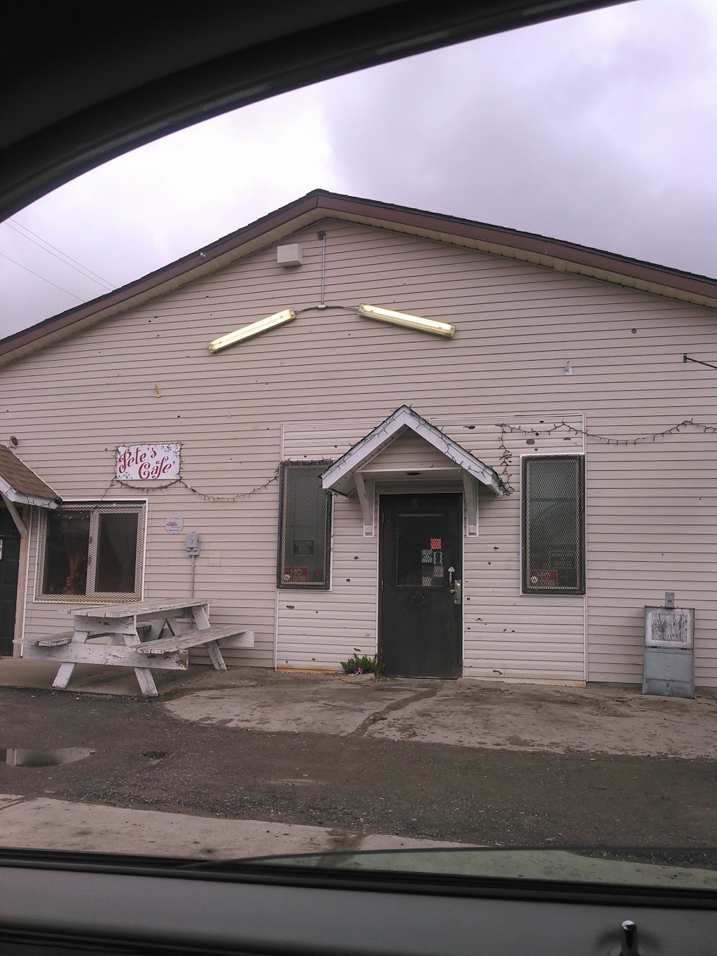 Petes Bakery and Confectionary Store Cafe | Wheatland County, AB T0J 0S0, Canada | Phone: (403) 734-0010