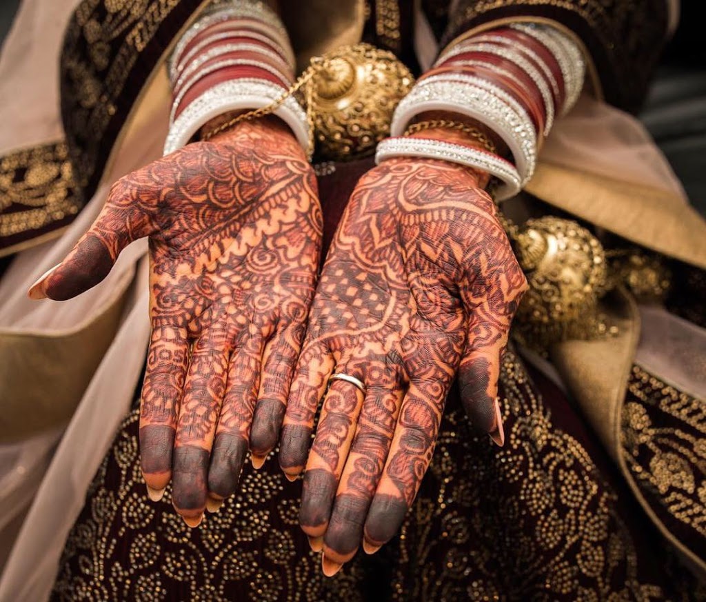 Henna by Ashiyana | 3245 16a Ave NW, Edmonton, AB T6T 0P6, Canada | Phone: (587) 983-8797