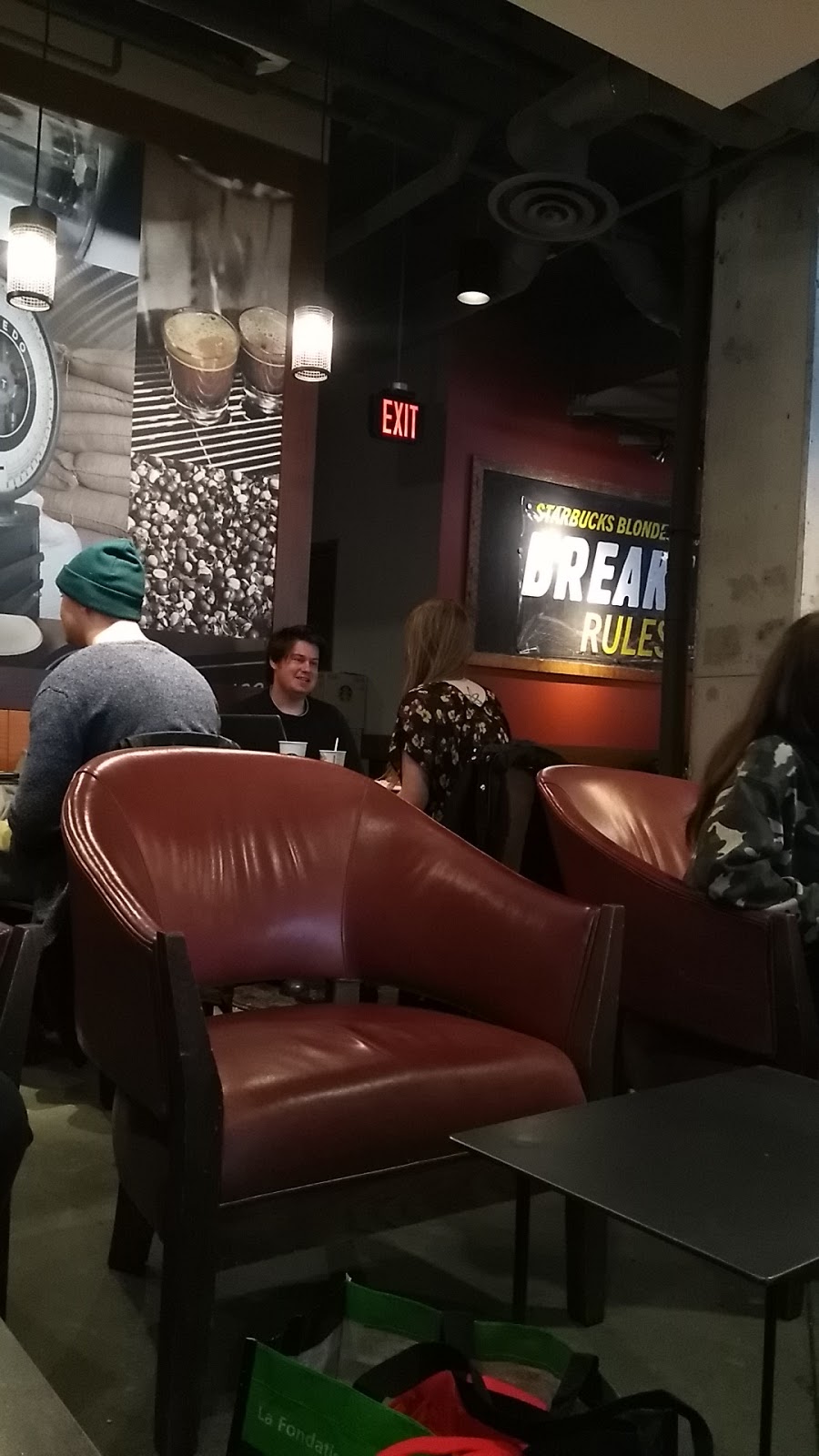 Starbucks | 3500 24 Ave NW, Calgary, AB T2N 1N4, Canada | Phone: (403) 561-3806