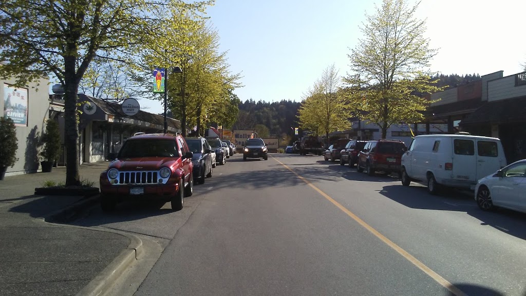 Gibsons Landing Trading Post | 292 Gower Point Rd, Gibsons, BC V0N 1V0, Canada | Phone: (604) 886-7225