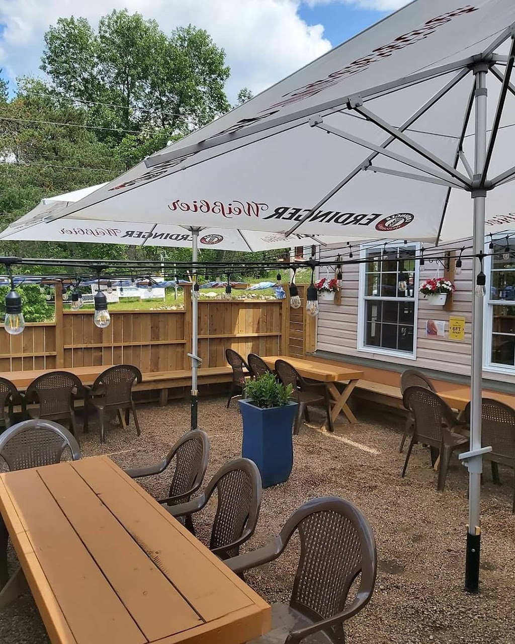Swiss Country House Restaurant | 50 Robinson Dr, Ahmic Harbour, ON P0A 1A0, Canada | Phone: (705) 387-9292
