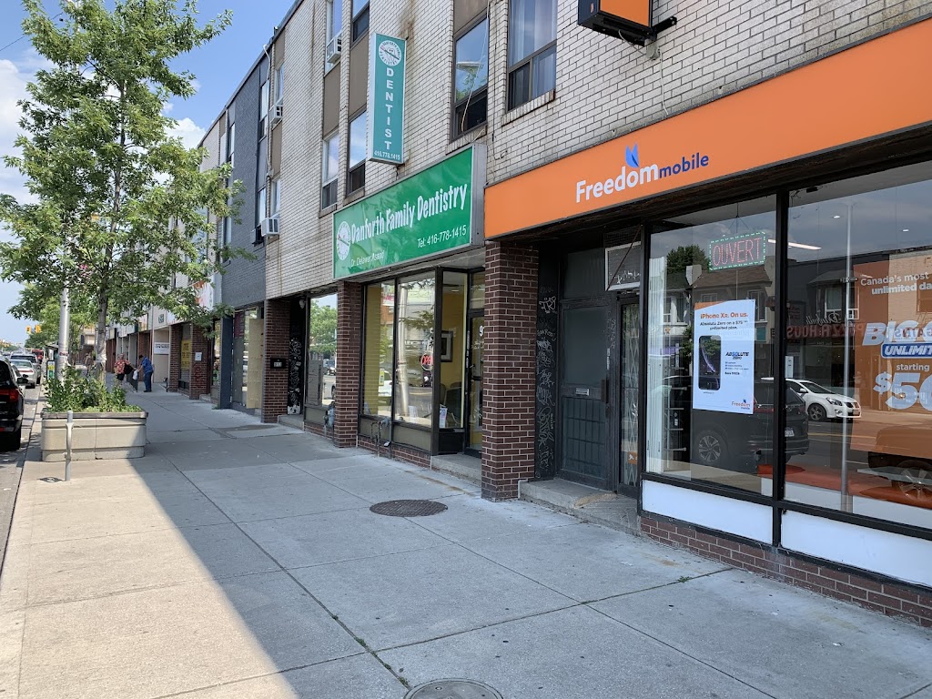 Freedom Mobile | 909 Danforth Ave, Toronto, ON M4J 1L8, Canada | Phone: (416) 461-2525