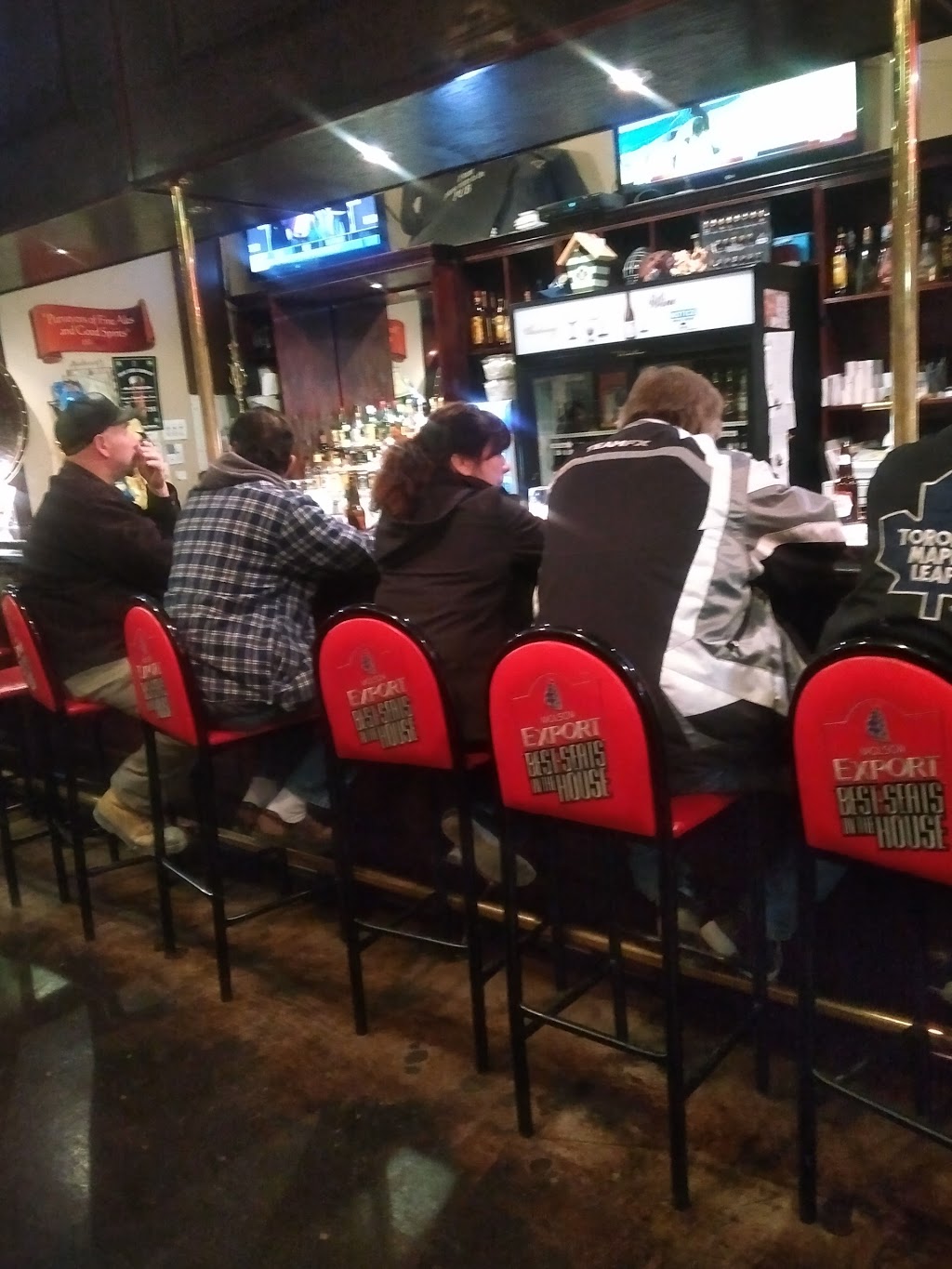 Wee Hideaway The | 361 Wilson Rd S, Oshawa, ON L1H 6C6, Canada | Phone: (905) 725-5411