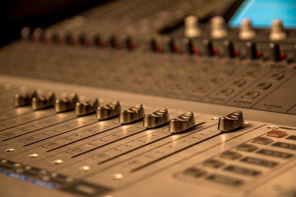Random Music Studio | 380 Rue des Berges, Trois-Rivières, QC G8Y 5J2, Canada | Phone: (819) 266-6529