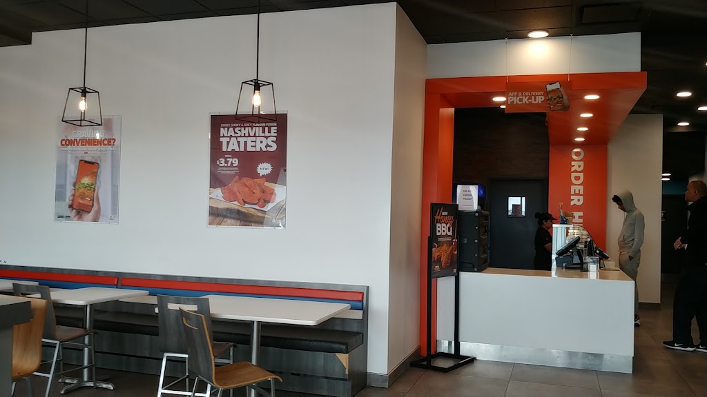 Mary Browns Chicken | 4 Forest Hills Pkwy, Dartmouth, NS B2W 2L3, Canada | Phone: (902) 466-3333