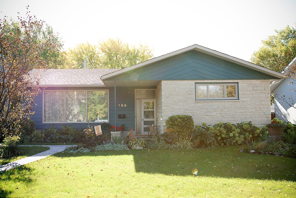 Defining Space Decorating | 158 Handyside Ave, Winnipeg, MB R2M 0M9, Canada | Phone: (204) 229-9775