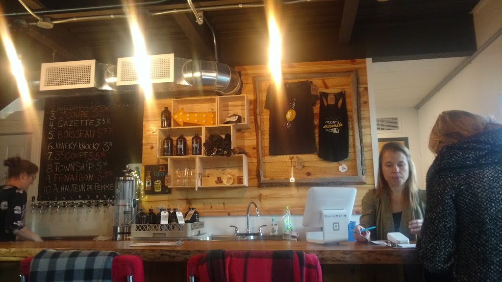 Brasserie 11 comtés | 225 Rue Pope, Cookshire-Eaton, QC J0B 1M0, Canada | Phone: (873) 825-7075