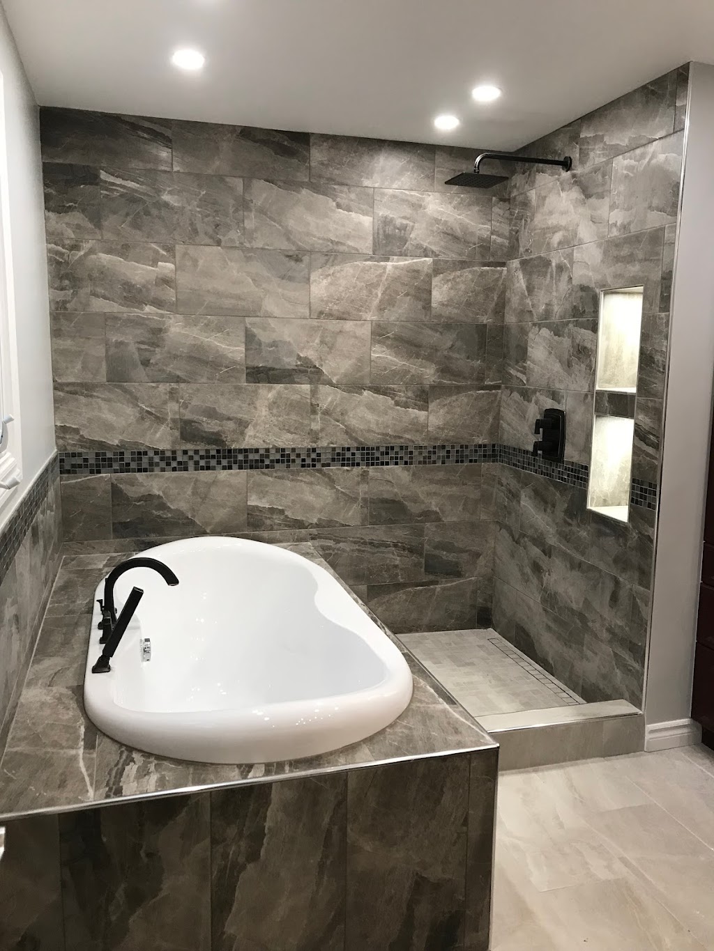 Les Peintres AT | 772 Rue Garda, LÉpiphanie, QC J5X 4E4, Canada | Phone: (514) 774-9767
