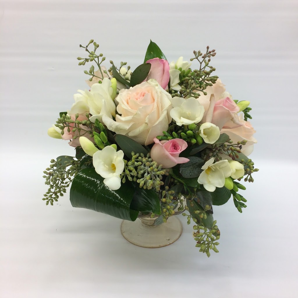 Flower Fantasy | 3635 Cawthra Rd unit 13/14, Mississauga, ON L5A 2Y5, Canada | Phone: (905) 279-2215