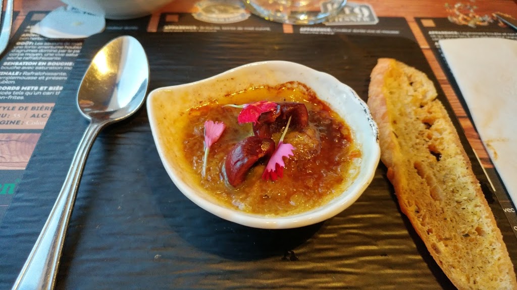 Comme Chez Soi Restaurant | 297 Chemin du Bord-du-Lac, Pointe-Claire, QC H9S 4L4, Canada | Phone: (514) 693-9555