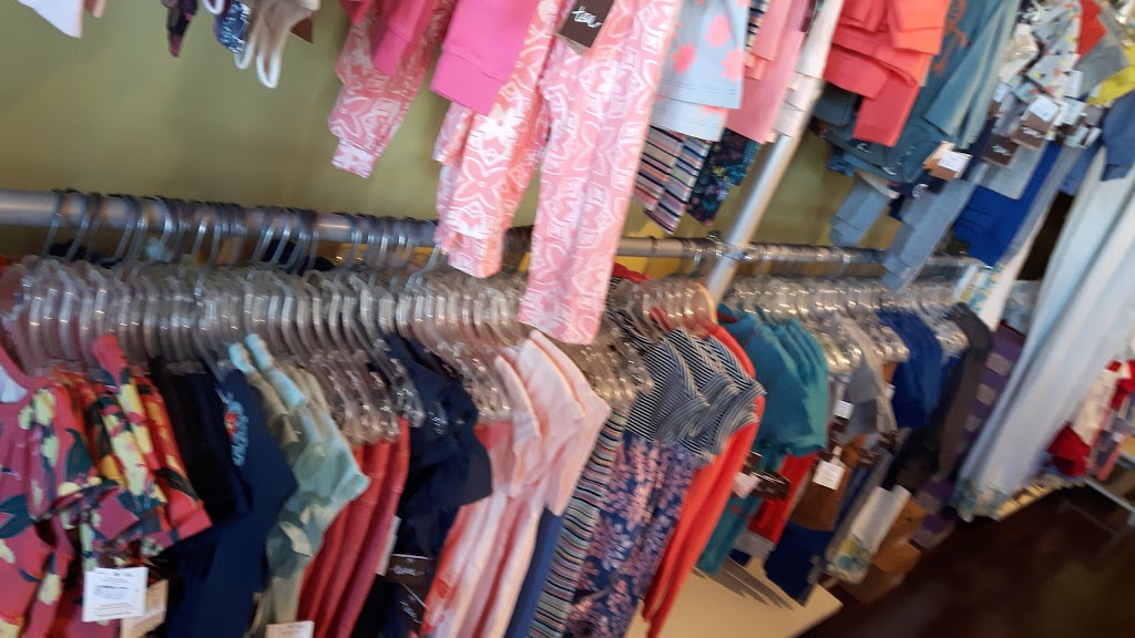 Finn & Izzy | 2259 Oak Bay Avenue, Victoria, BC V8R 1G6, Canada | Phone: (250) 592-8168