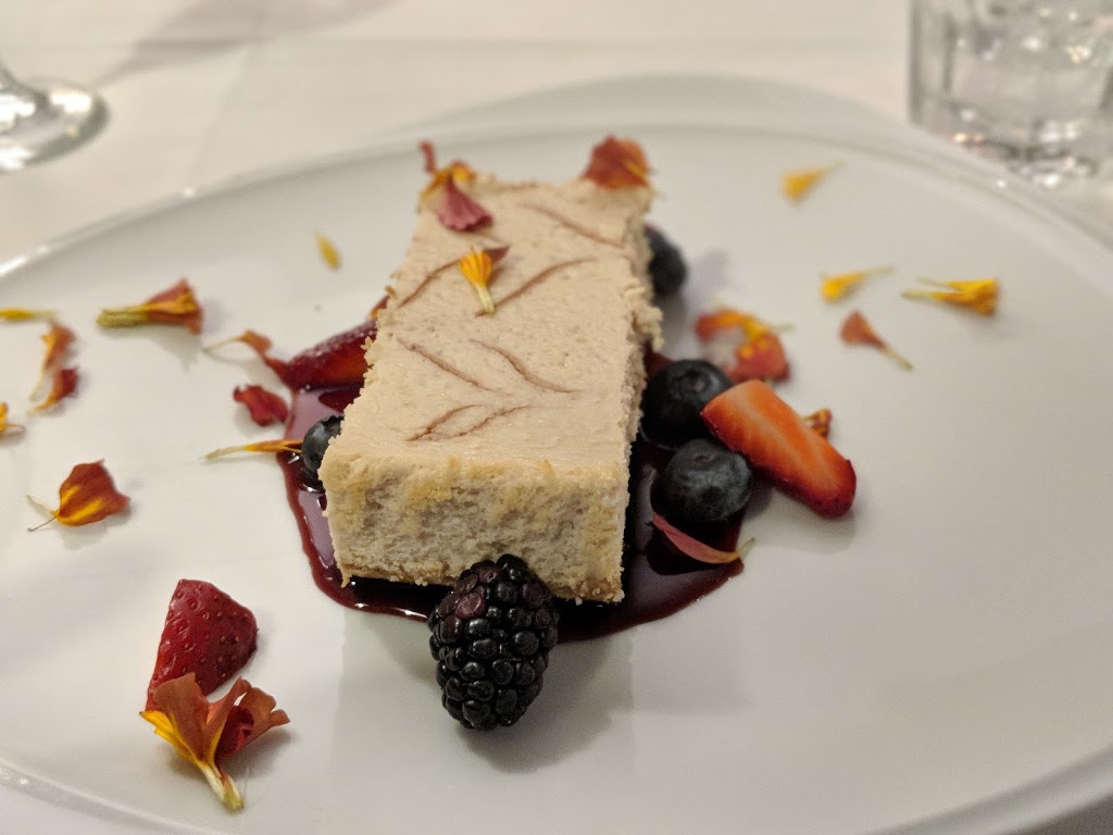Kettle Creek Inn & Restaurant | 216 Joseph St, Port Stanley, ON N5L 1C4, Canada | Phone: (519) 782-3388
