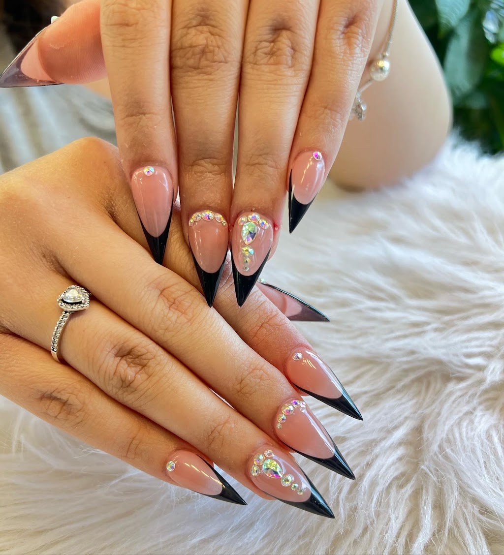 Mimi Nails | 341 Geneva St, St. Catharines, ON L2N 2G3, Canada | Phone: (905) 934-1776