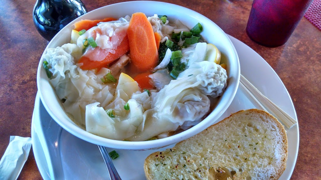 Red Rooster Diner | 8432 Trans-Canada Hwy, Chemainus, BC V0R 1K4, Canada | Phone: (250) 324-3104