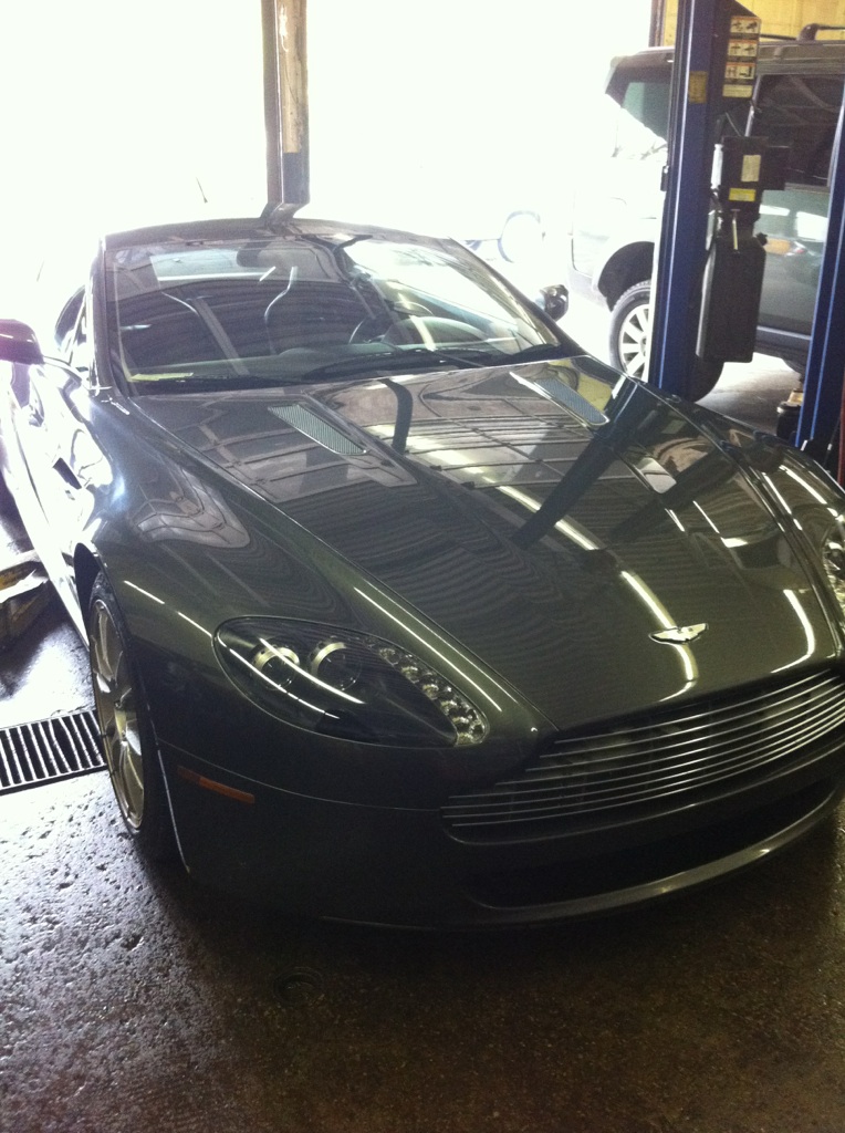 Mississauga Auto Centre | 1800 Lakeshore Rd W, Mississauga, ON L5J 1J7, Canada | Phone: (905) 823-5535