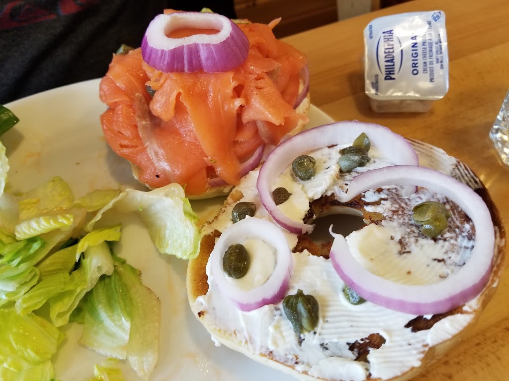 Sunset Grill | 1510 Dundas St E, Mississauga, ON L4X 1L4, Canada | Phone: (905) 277-7677