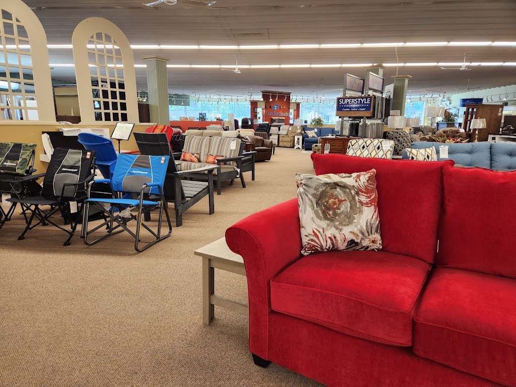 M & M Furniture Carpet One Ltd | 537 St Peters Rd, Charlottetown, PE C1A 7J7, Canada | Phone: (902) 629-1222