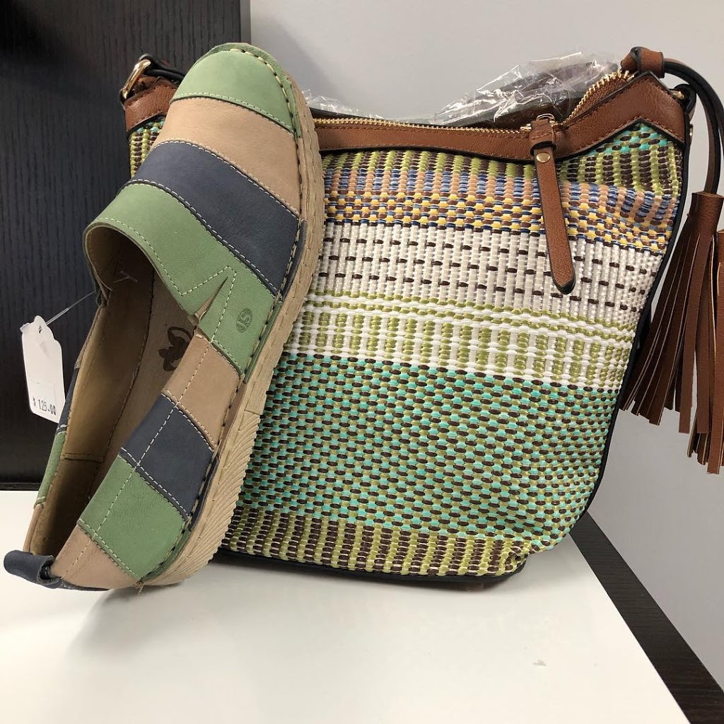 The Shoebox | 565 Murphy Rd, Sarnia, ON N7S 5B6, Canada | Phone: (519) 383-0588