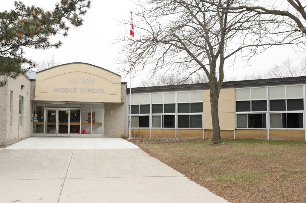 W I Dick Middle School | 351 Highside Dr, Milton, ON L9T 1W8, Canada | Phone: (905) 878-8119