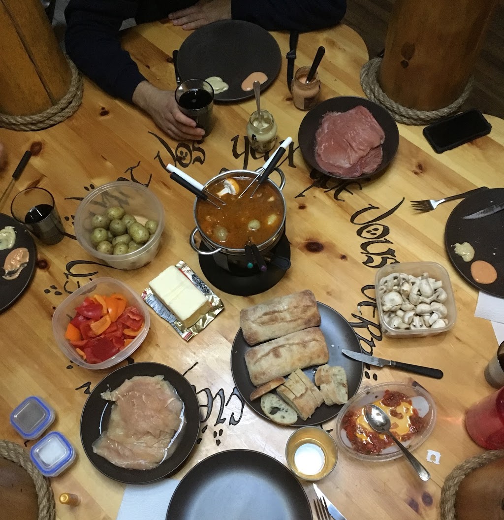 Les Toits du Monde | 1777 Chemin des Faucons, Nominingue, QC J0W 1R0, Canada | Phone: (819) 278-0483