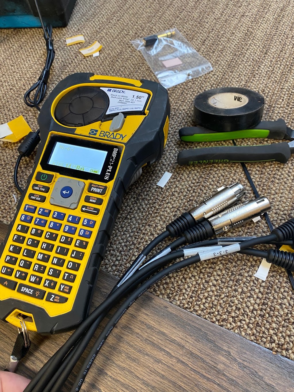 Industrial Electrician | 10 Four Seasons Pl, Etobicoke, ON M9B 0A6, Canada | Phone: (877) 347-8658