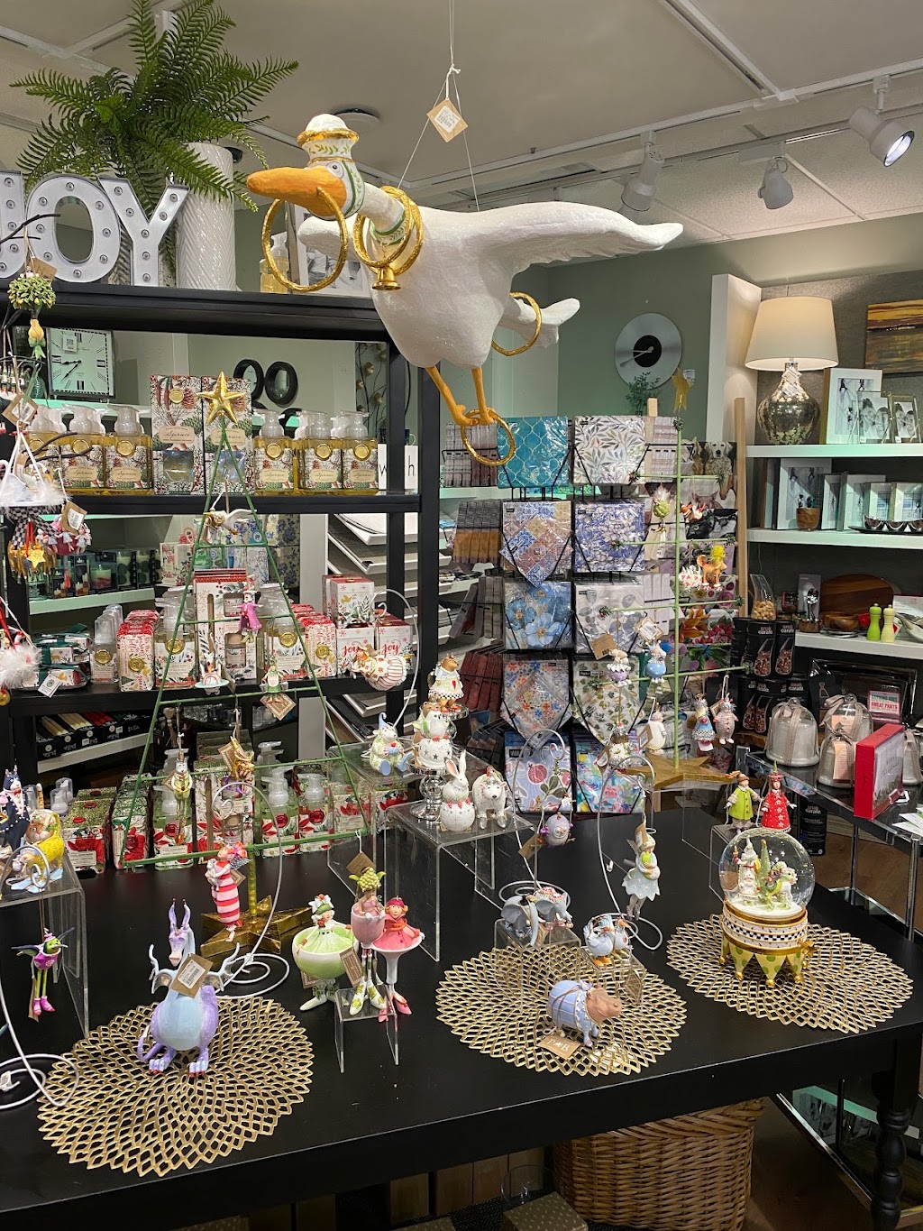 Pizazz Gifts | 3131 Edgemont Blvd, North Vancouver, BC V7R 2N7, Canada | Phone: (778) 340-7660
