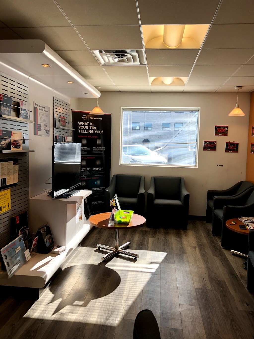 High Park Nissan | 3275 Dundas St W, Toronto, ON M6P 2A5, Canada | Phone: (416) 762-7537