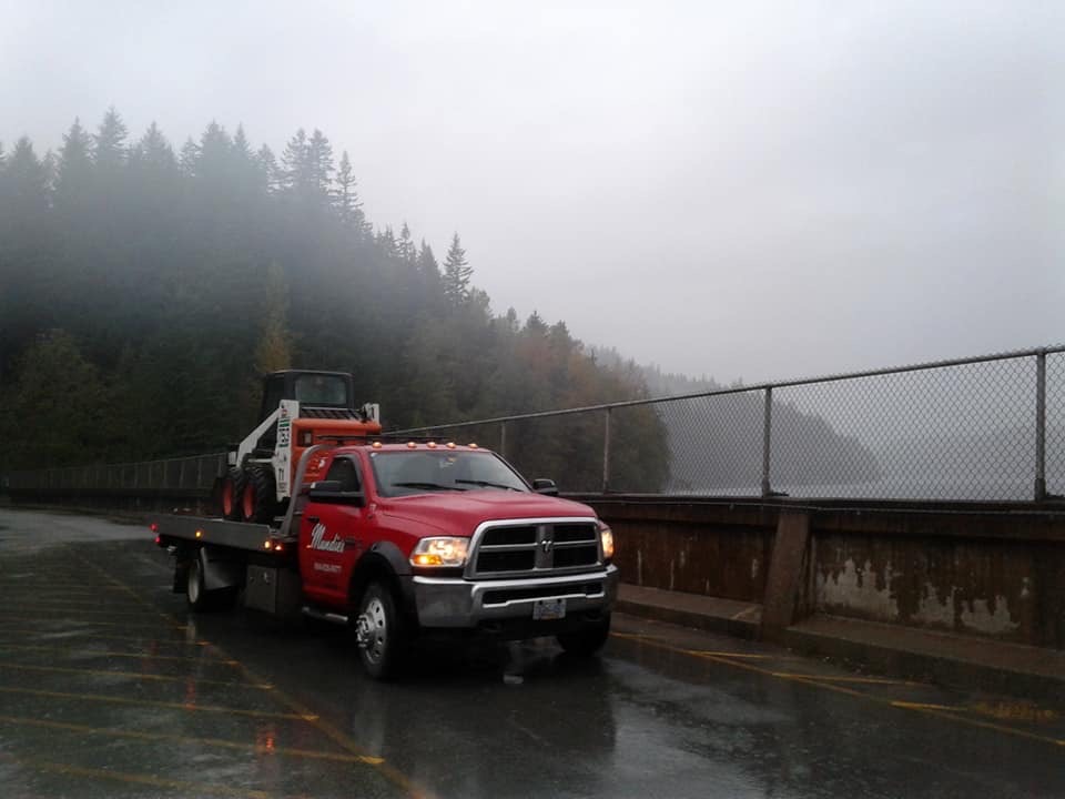 Royal City Towing & Storage | 319 14th St, New Westminster, BC V3M 5T2, Canada | Phone: (604) 525-3535
