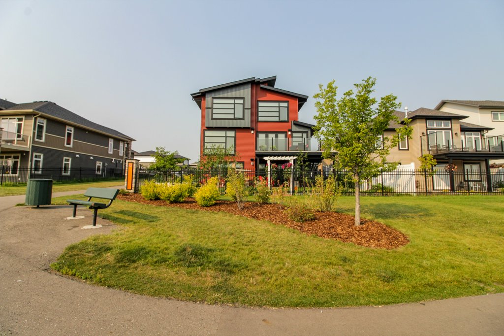 Royal LePage Donna Empringham-Red Deer Realtor | 2085 50 Ave G, Red Deer, AB T4R 1Z4, Canada | Phone: (403) 872-0105