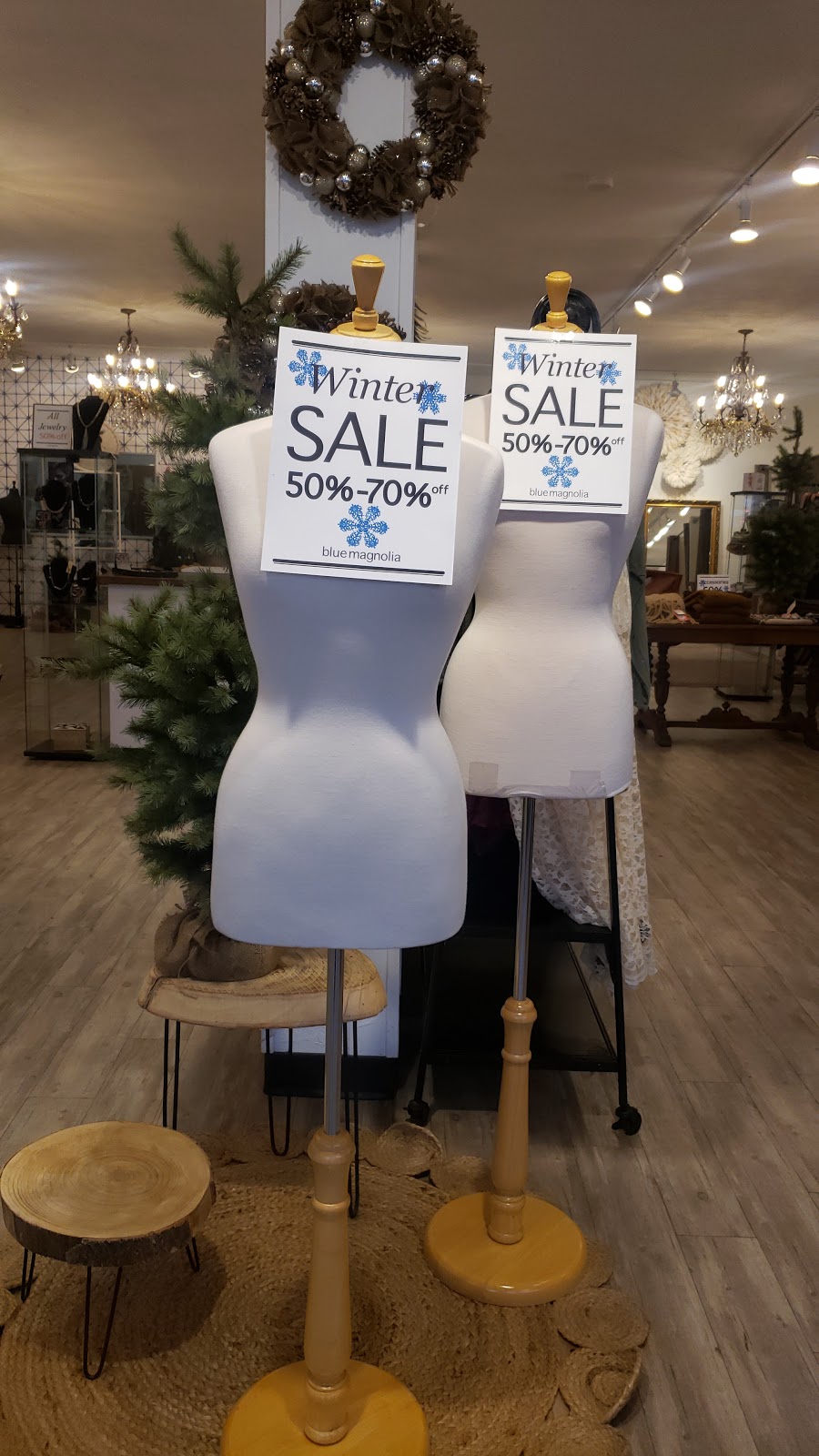 Blue Magnolia Clothing | 5644 Cowrie St, Sechelt, BC V0N 3A0, Canada | Phone: (604) 741-0731