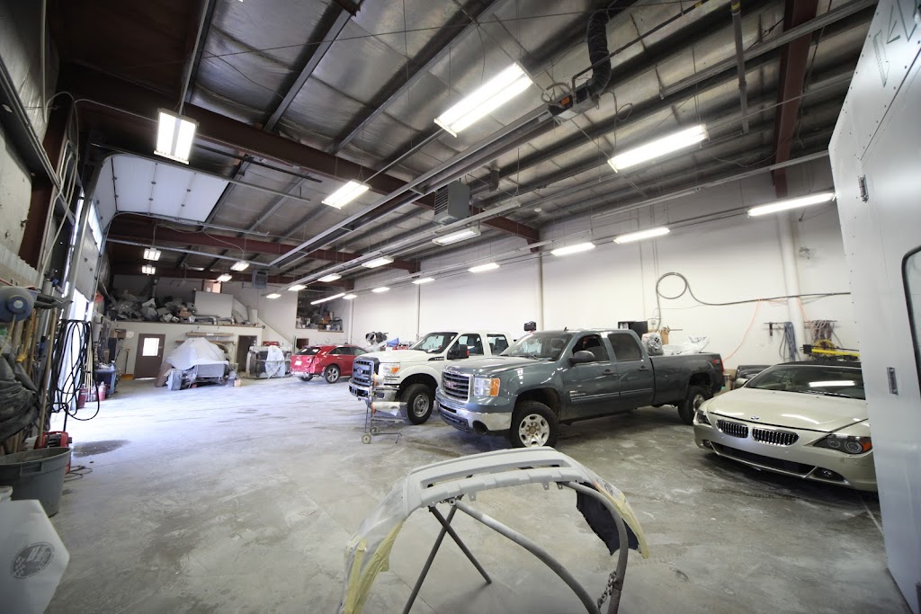 Master Autobody Edmonton | 5820 90 St NW, Edmonton, AB T6E 0B1, Canada | Phone: (780) 461-2619