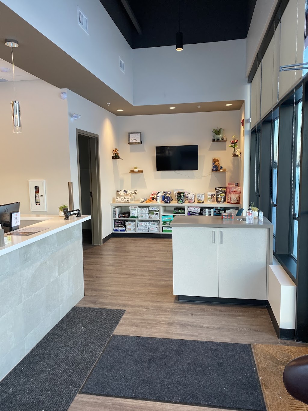 Heartland Fort Veterinary Hospital | 9301 Wilshire Blvd Unit 101, Fort Saskatchewan, AB T8L 0W9, Canada | Phone: (780) 981-0333