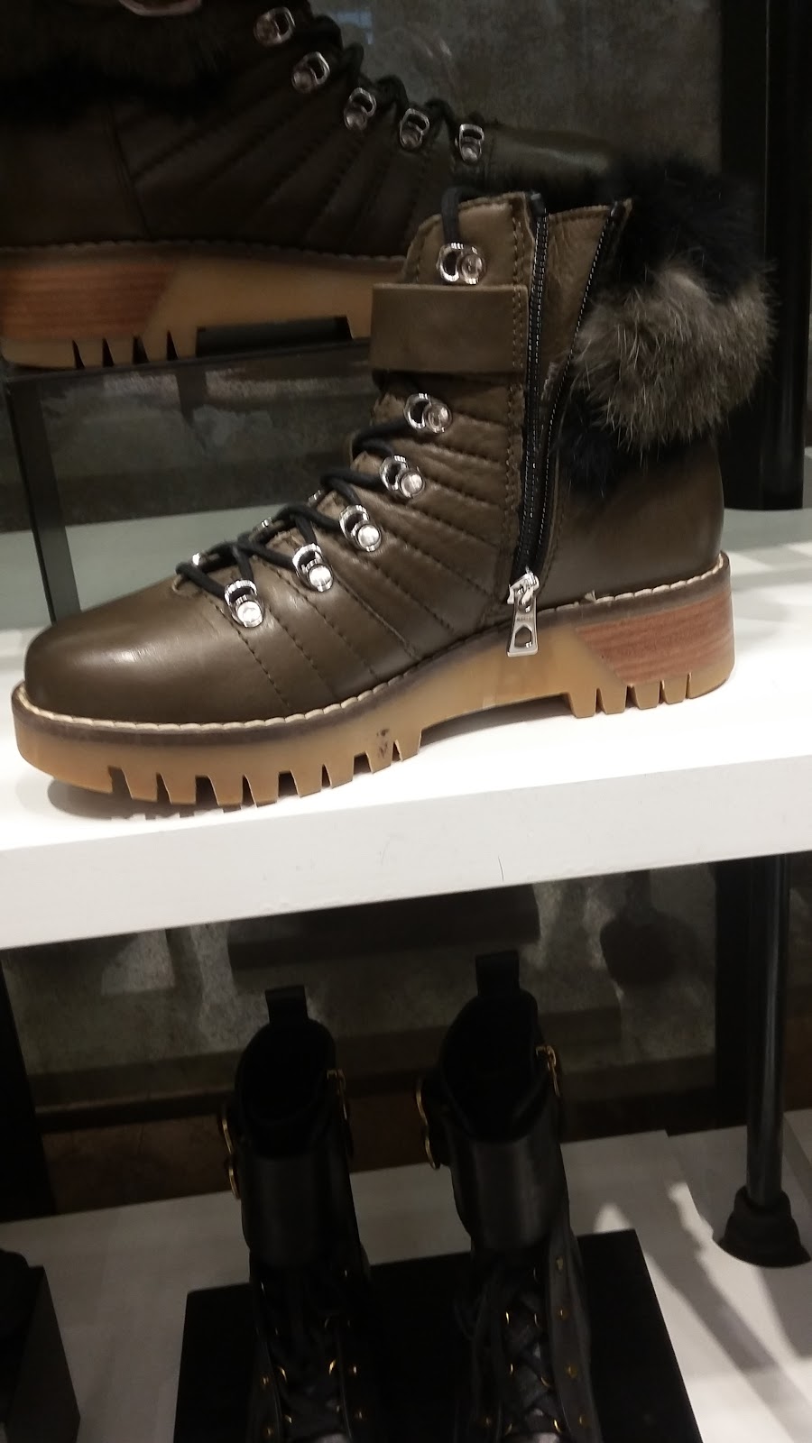 Rudsak | 3035 Boulevard le Carrefour, Laval, QC H7T 1C8, Canada | Phone: (450) 973-2444