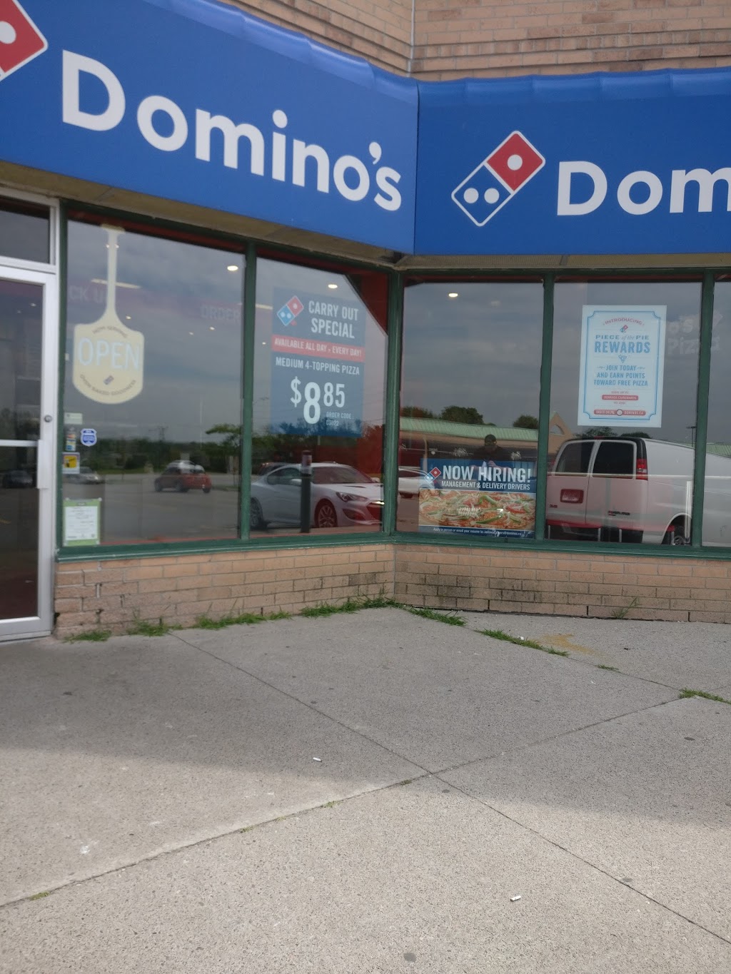 Dominos Pizza | 600 Grandview St S, Oshawa, ON L1H 8P4, Canada | Phone: (905) 434-2555