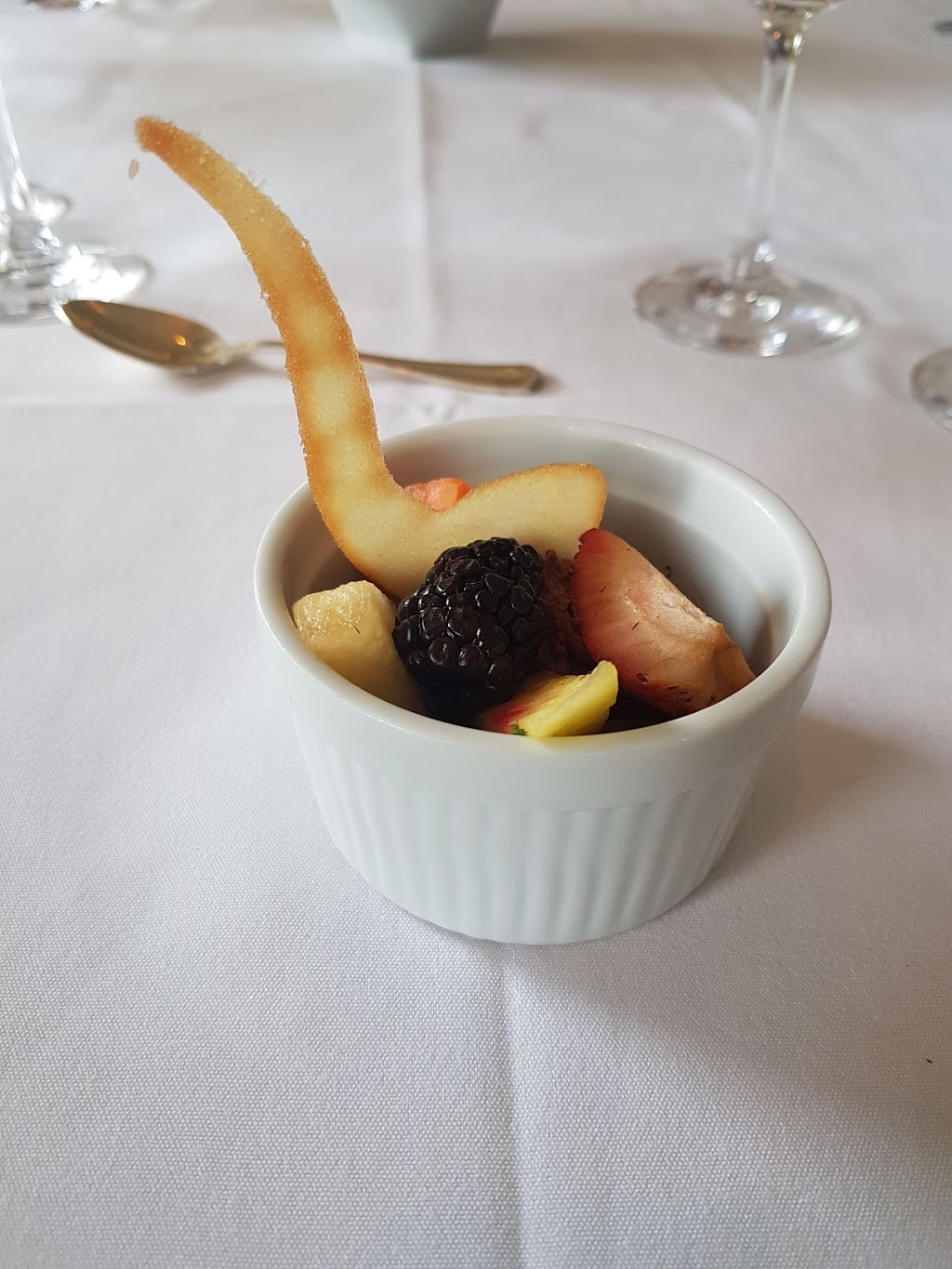La Chaumiere Restaurant | 139 17 Ave SW, Calgary, AB T2S 0A1, Canada | Phone: (403) 228-5690
